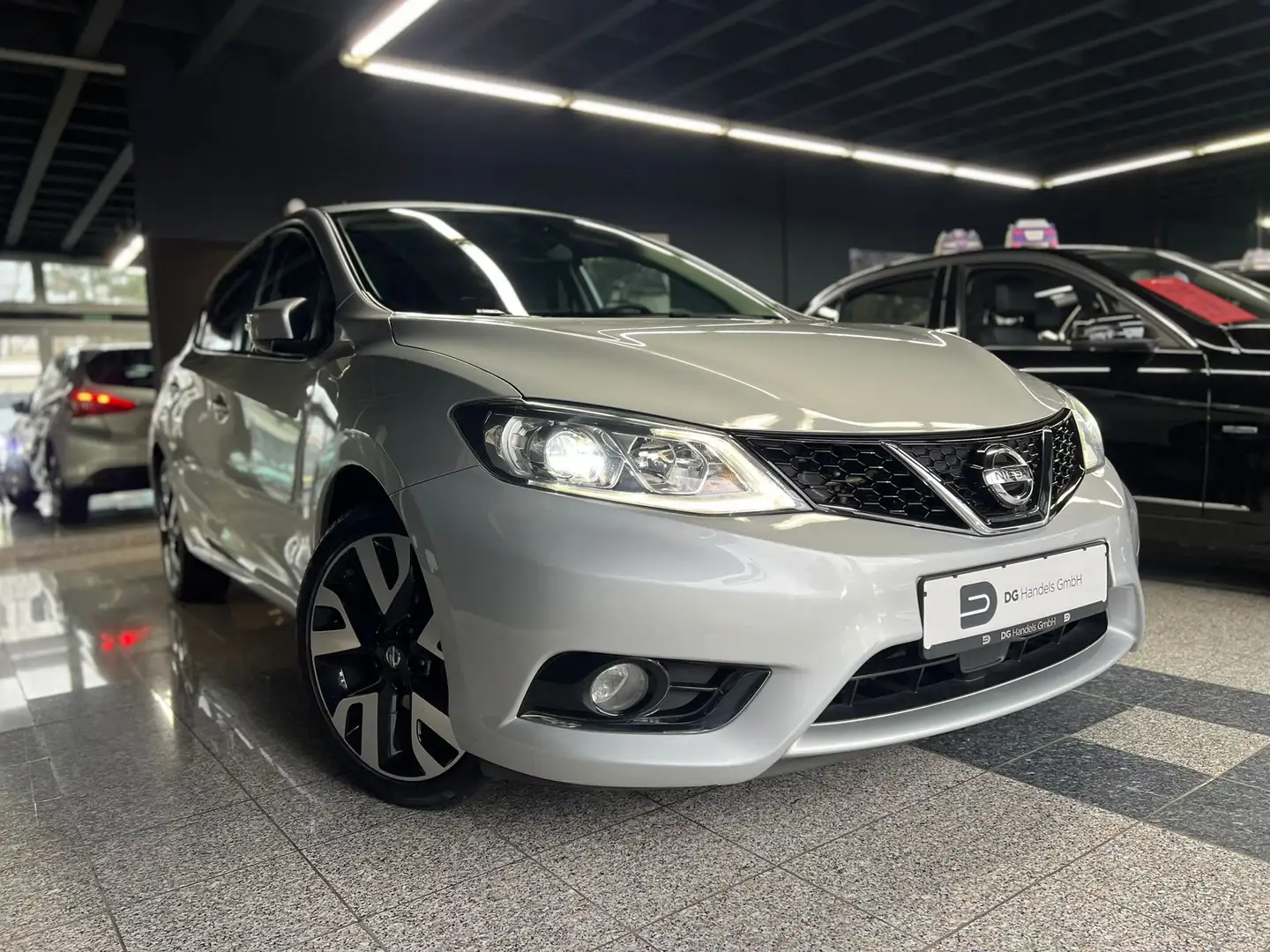 Nissan Pulsar Tekna (Leder,Kamera,SHZ) Gris - 2