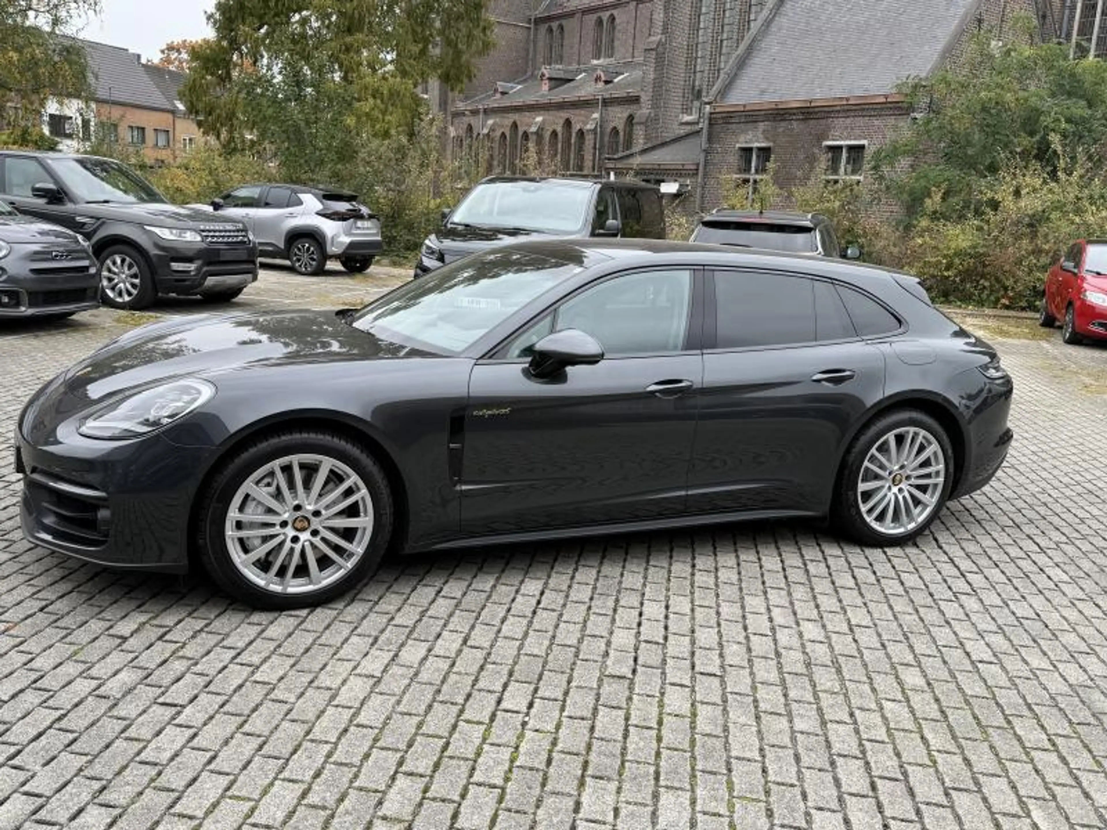 Porsche Panamera Sport Turismo 4 E-Hybrid Platinium Edition Ed — photo 12