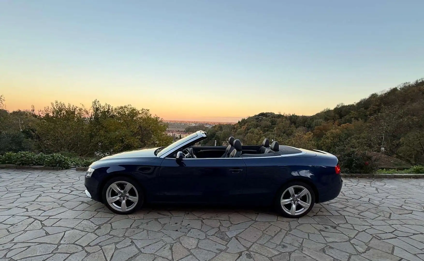 Audi A5 Cabrio 2.0 tdi - 1