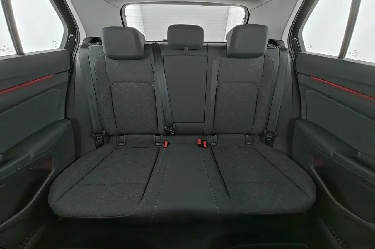 Volkswagen Golf 2.0 TDI Life Navi|Sitz-&LRHZ|CarPlay+AA|AHK 14