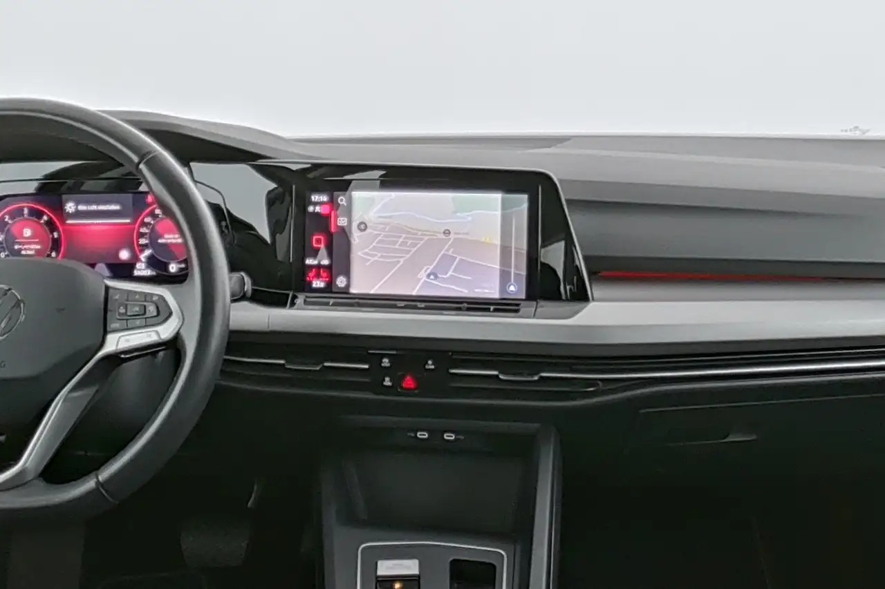 Volkswagen Golf 2.0 TDI Life Navi|Sitz-&LRHZ|CarPlay+AA|AHK 11