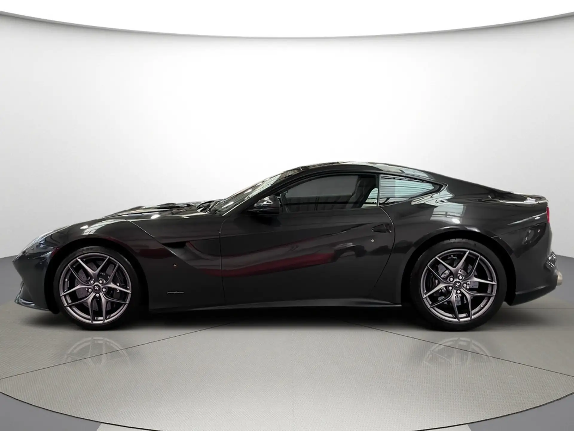 페라리 F12 베를리네타 2013 블랙 사진 8