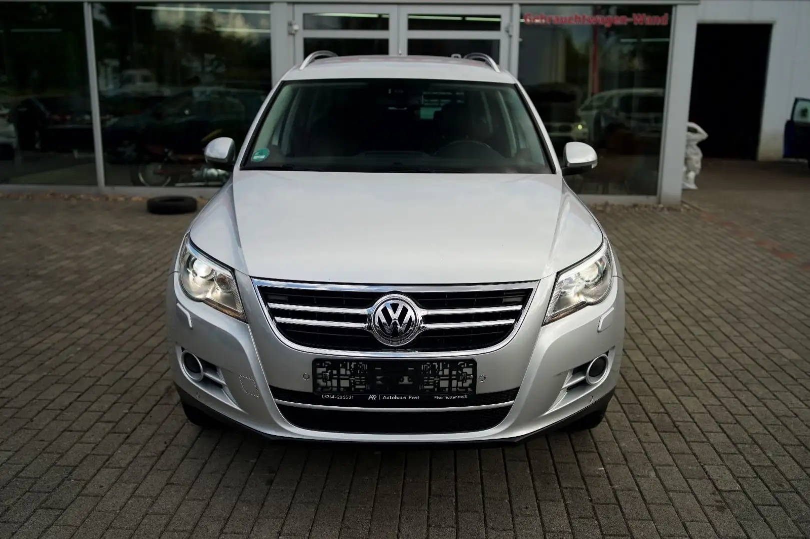 Volkswagen Tiguan Sport&Style 4Motion Leder Xenon Navi AHK Silber - 2