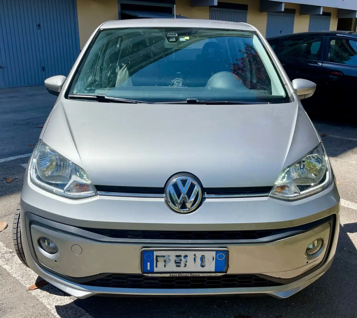 Volkswagen up! Eco High Up! BlueMotion Tech 1.0 Metano 68 CV Plateado - 1