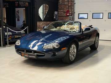 4.0i V8 Cabriolet 284 cv