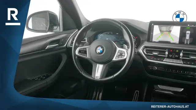 BMW X3 view 16