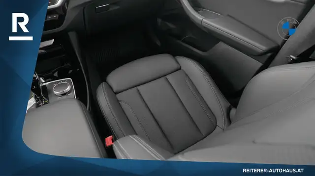 BMW X3 view 26