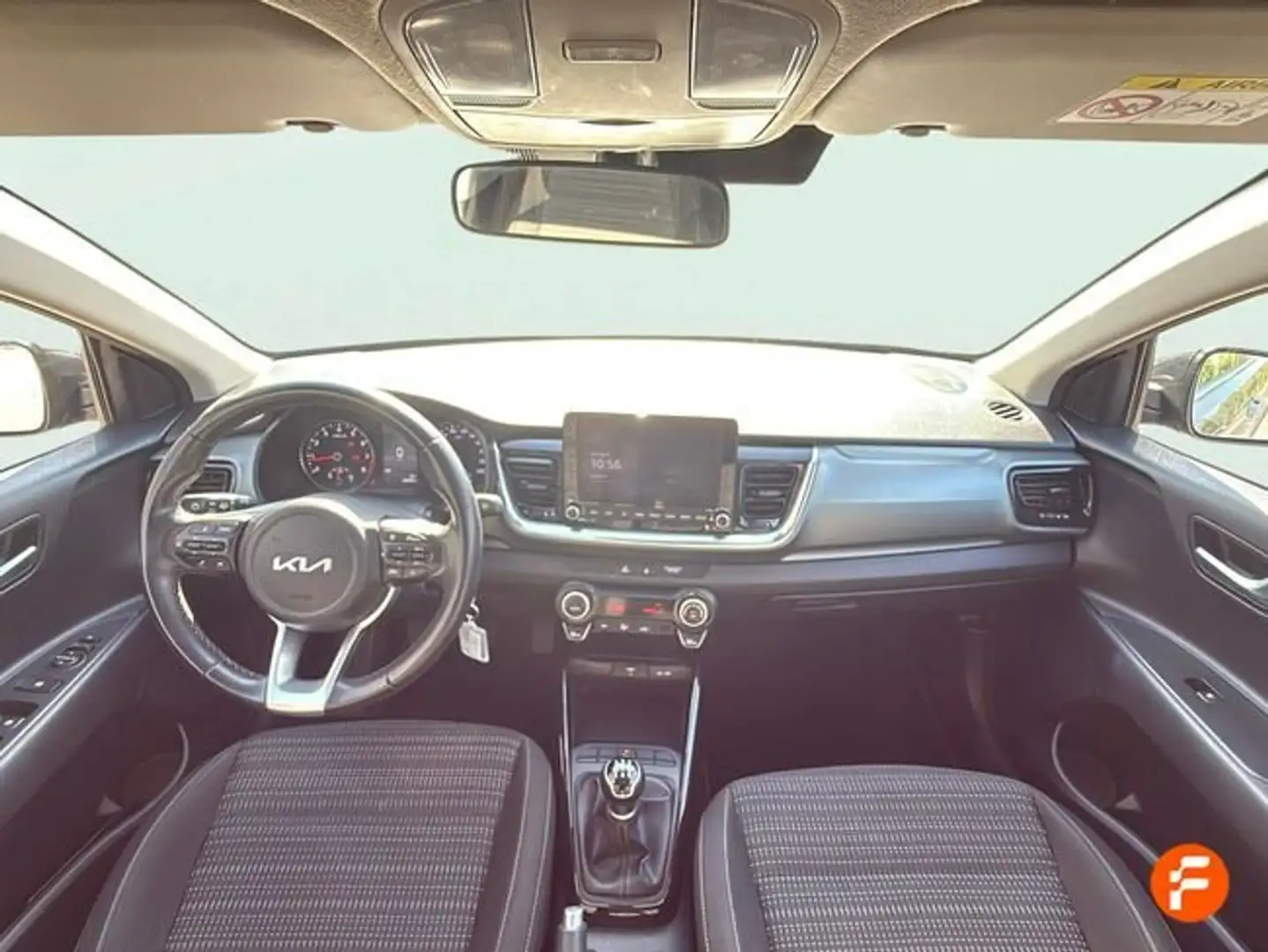 Kia Stonic 1.2 DPi Drive Gris - 2