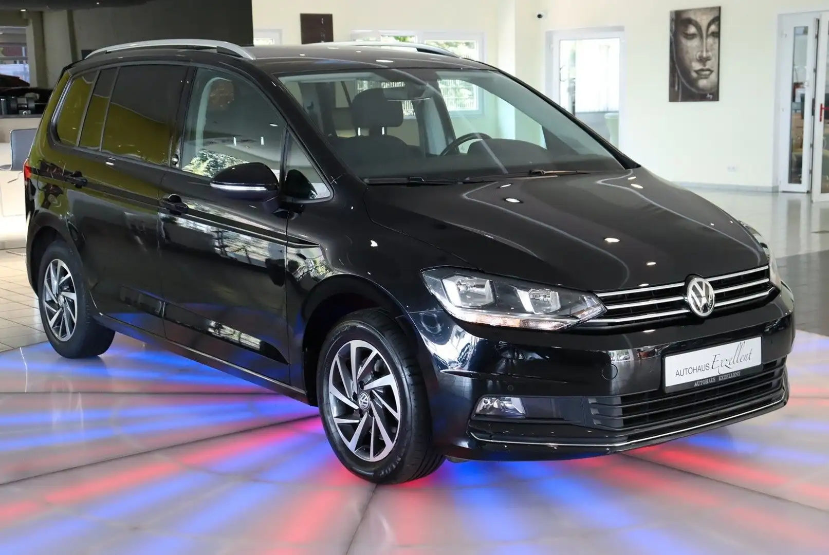 Volkswagen Touran Comfortline*NAVI*TEMPOMAT*PDC*MFL*SHZ* Schwarz - 2