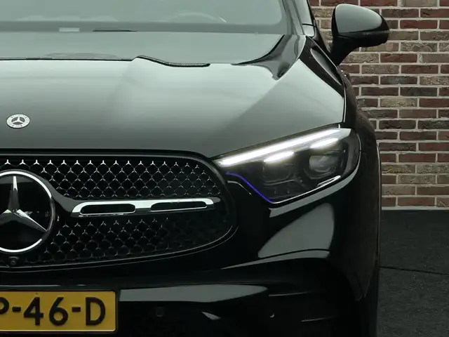 Mercedes-Benz GLC Class view 14