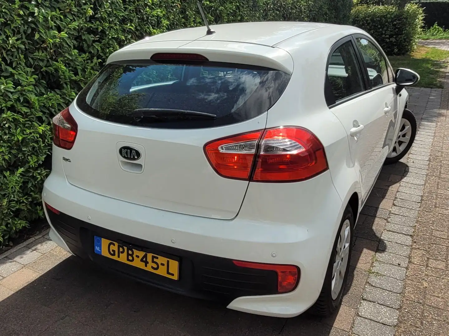 Kia Rio Rio 1.2 CVVT ComfortL. Alb - 2