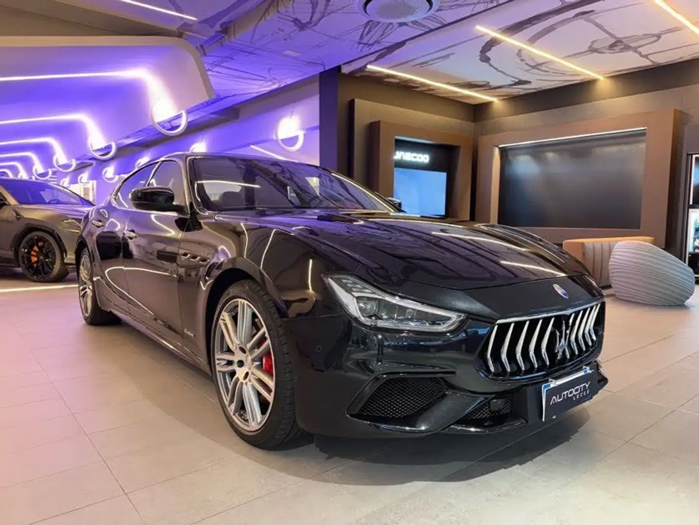 Maserati Ghibli GRANLUSSO S Q4 3.0 430 CV BENZ C.AUT. Noir - 1