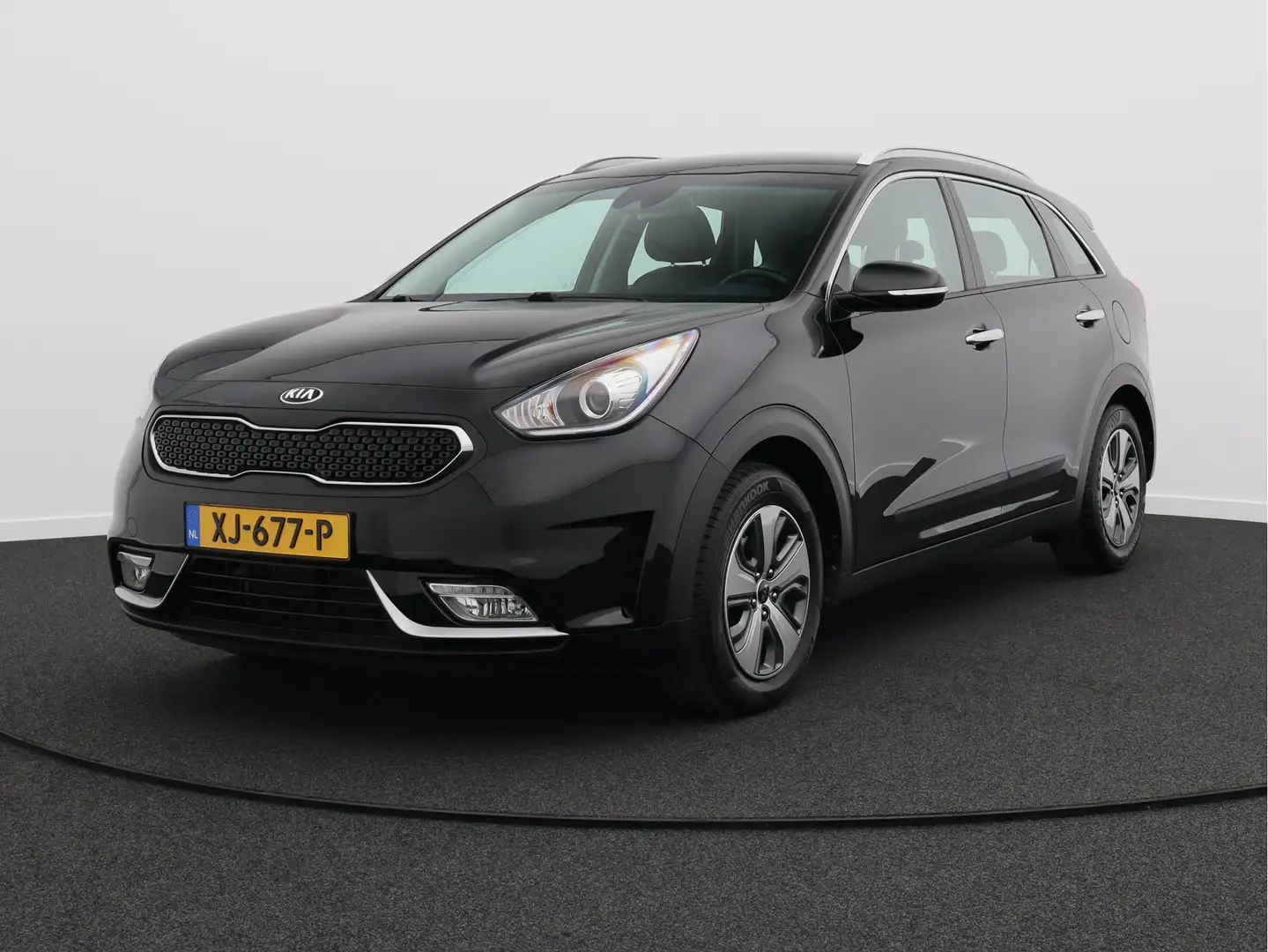 Kia Niro 1.6 GDi Hybrid DynamicLine/ lage km/ trekhaak! Zwart - 1
