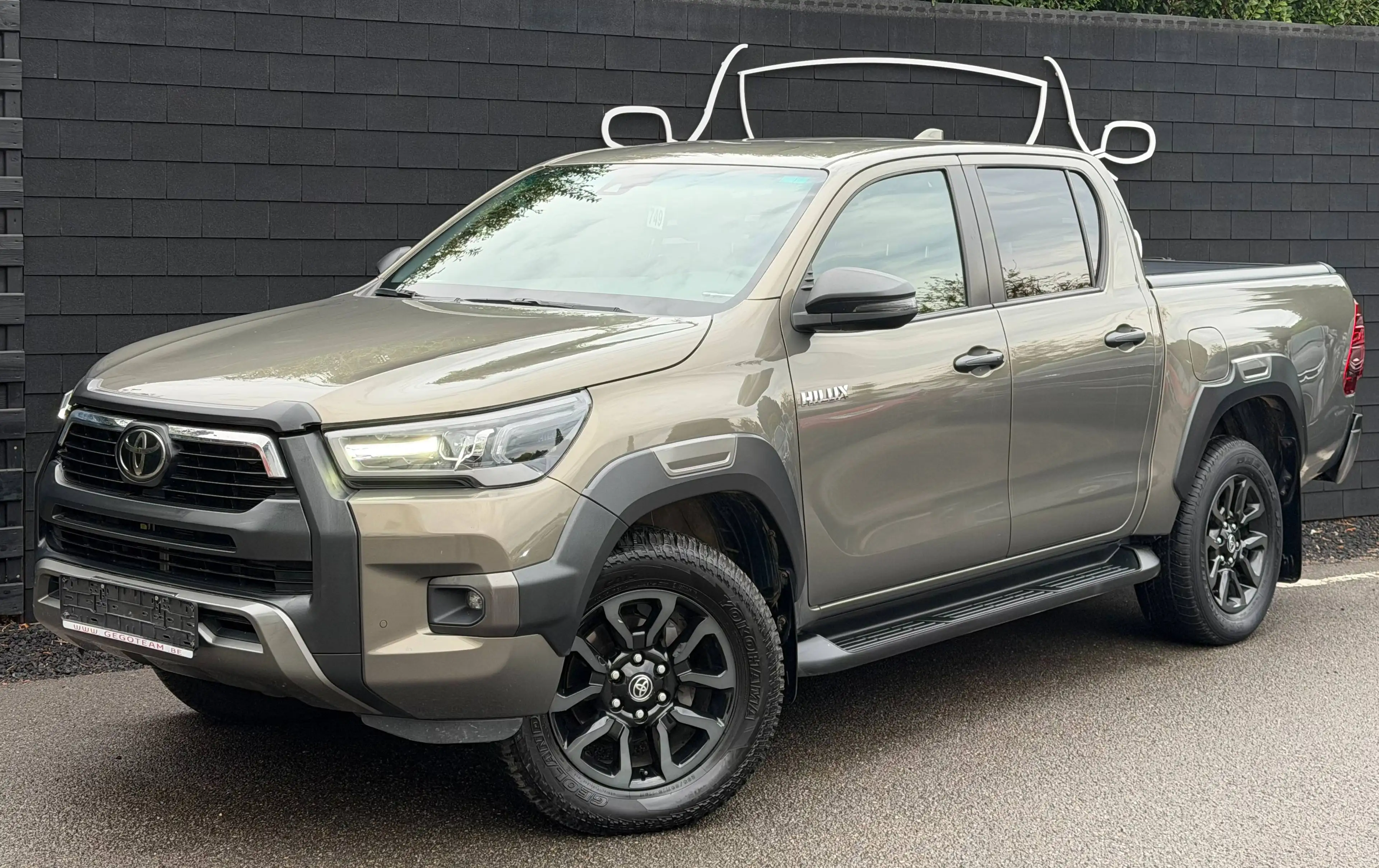 Toyota Hilux 2.8 D-4D 4WD Invincible+NAVI+CUIR+CAMERA+JANTES+EURO 6D