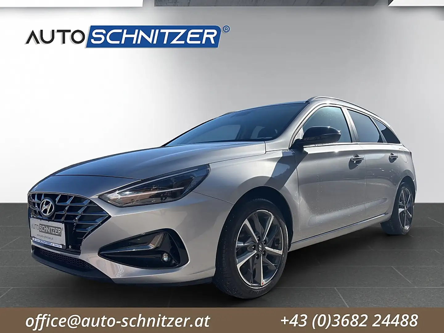 Hyundai i30 CW 1,6 CRDi Feel Good Silber - 1