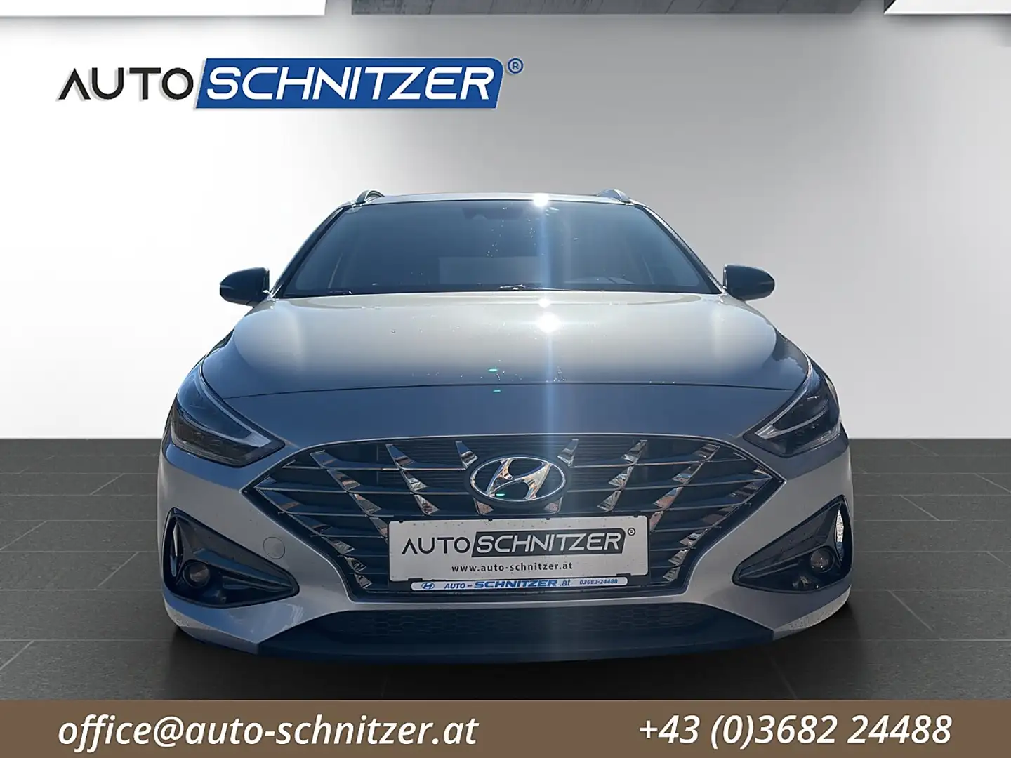 Hyundai i30 CW 1,6 CRDi Feel Good Silber - 2