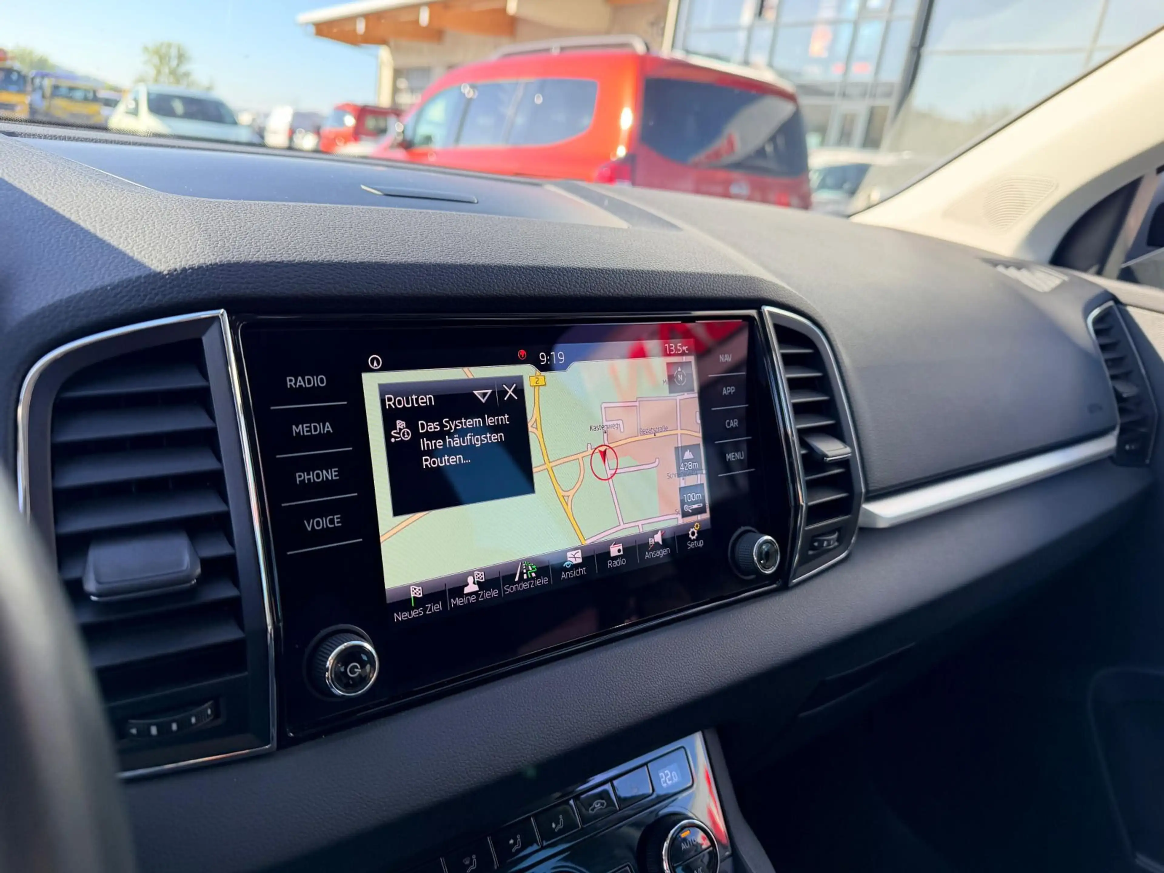 Skoda Karoq 1.5 TSI ACT Drive 125 AHK TOTWINKEL KAMERA — photo 8