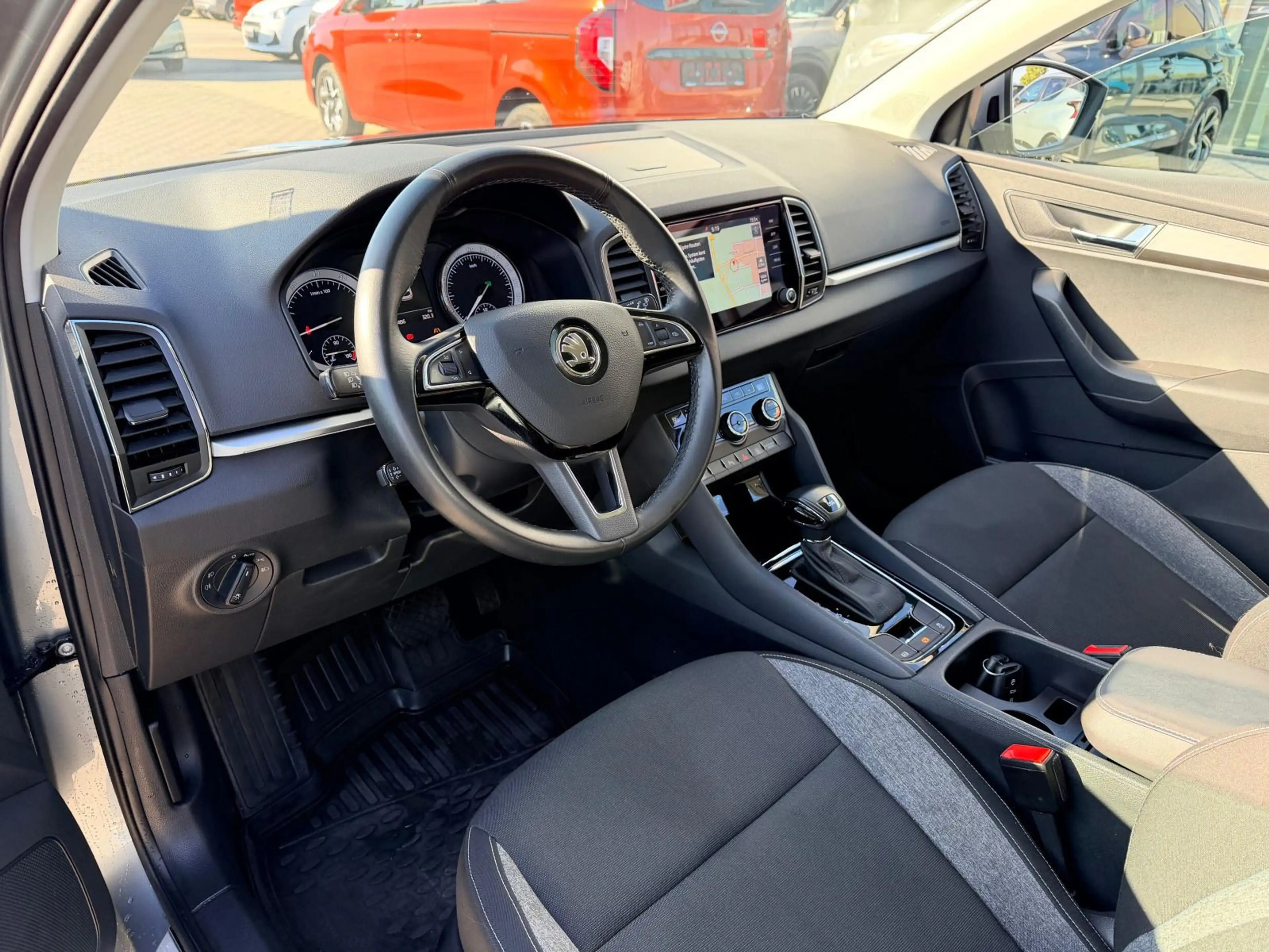 Skoda Karoq 1.5 TSI ACT Drive 125 AHK TOTWINKEL KAMERA — photo 9