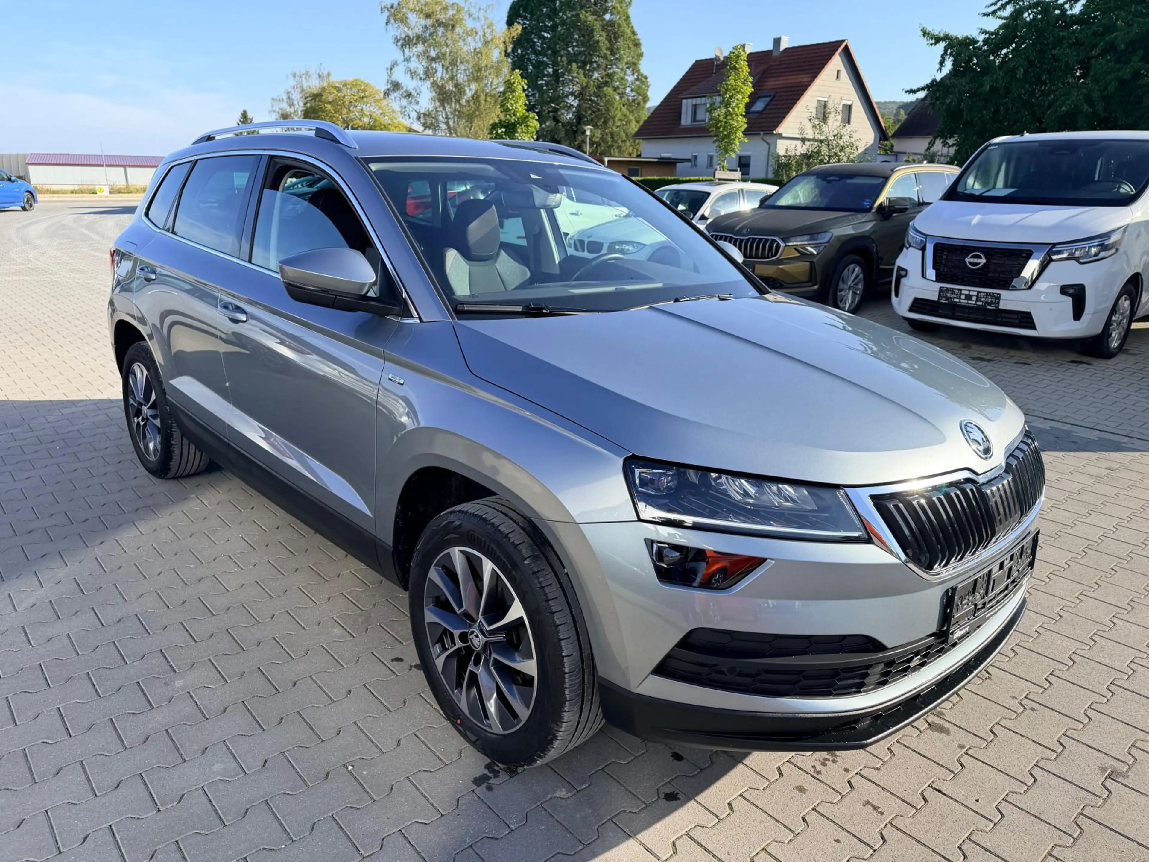 Skoda Karoq 1.5 TSI ACT Drive 125 AHK TOTWINKEL KAMERA — photo 5