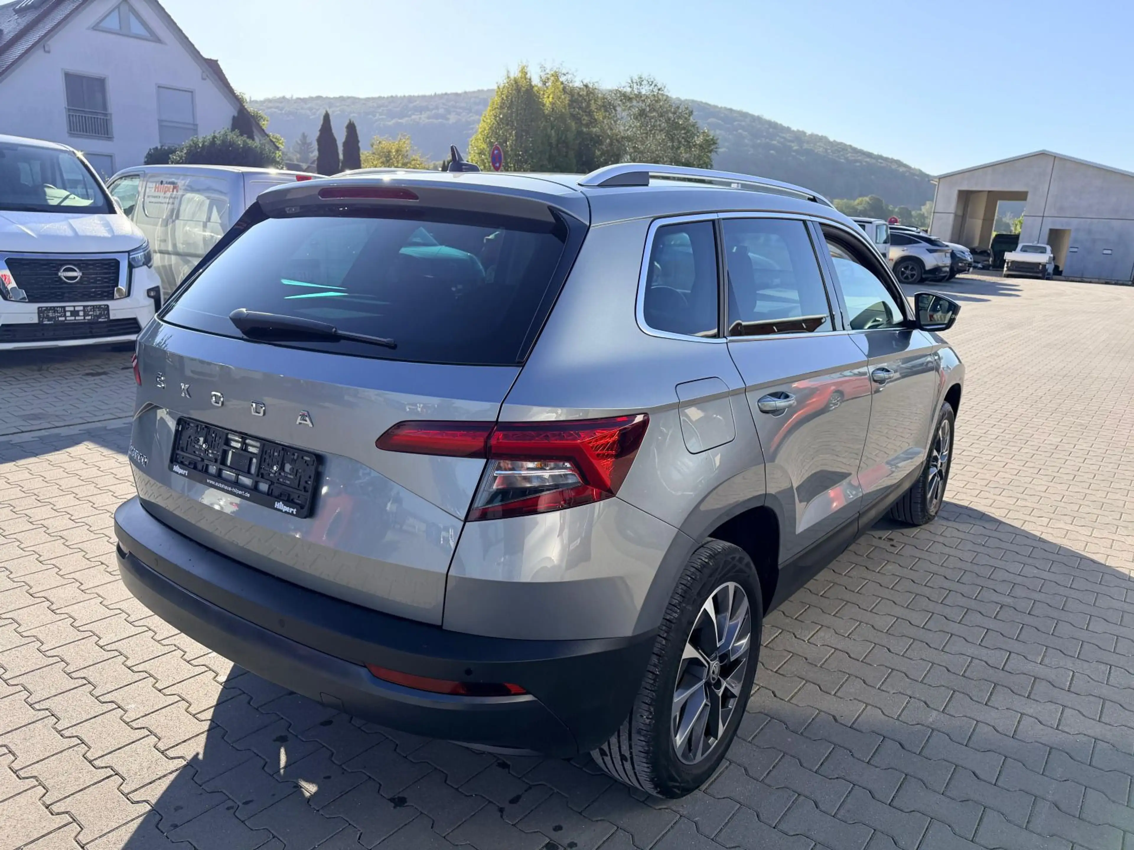 Skoda Karoq 1.5 TSI ACT Drive 125 AHK TOTWINKEL KAMERA — photo 6