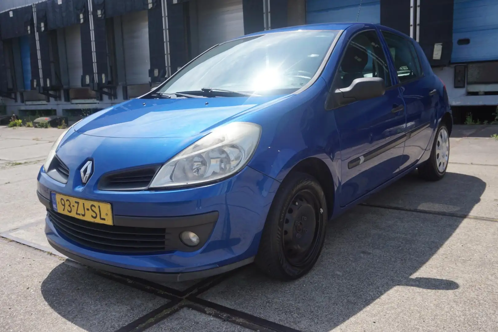 Renault Clio 1.2-16V Special Line Blauw - 2