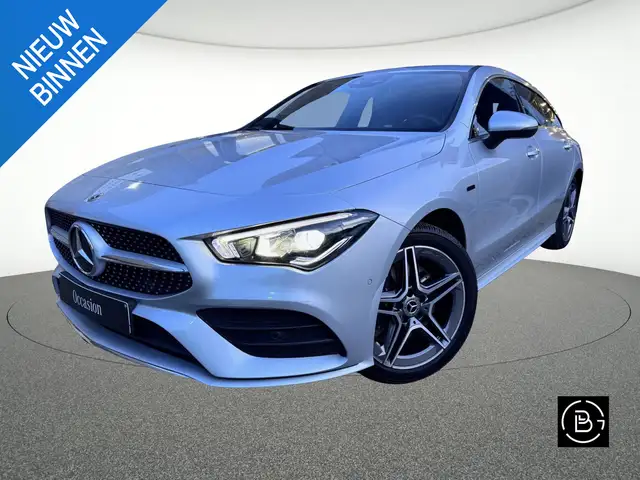 Mercedes-Benz CLA 250 250e Hybrid SB AMG Line CarPlay - Ambient Lighting