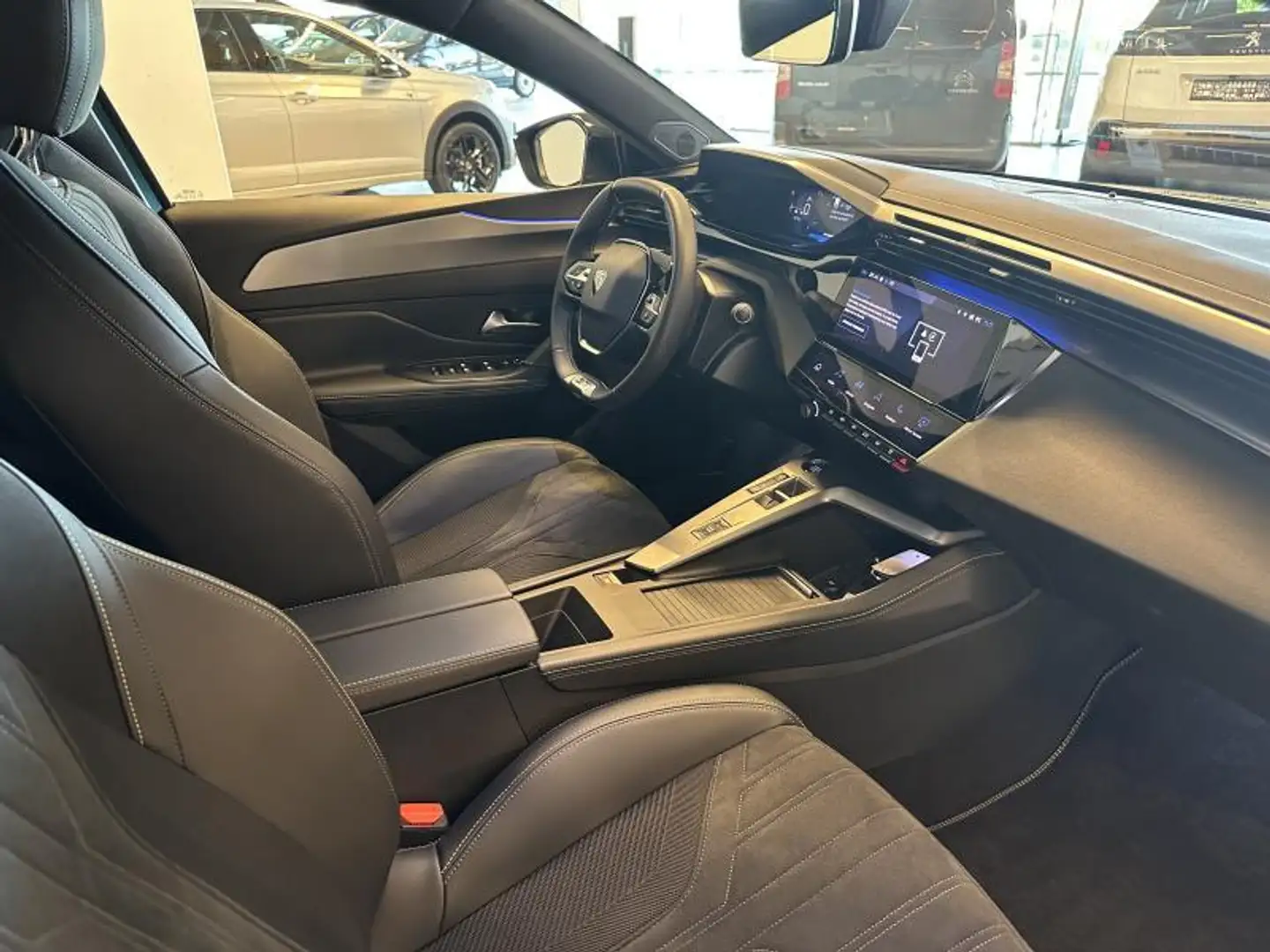 Peugeot 308 GT 1.2 BENZINE 130 EAT 8 Bleu - 2