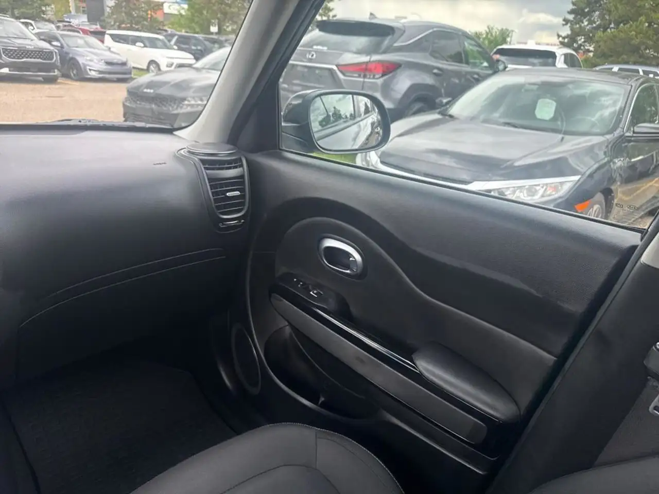 Kia Soul снимка Kia Soul