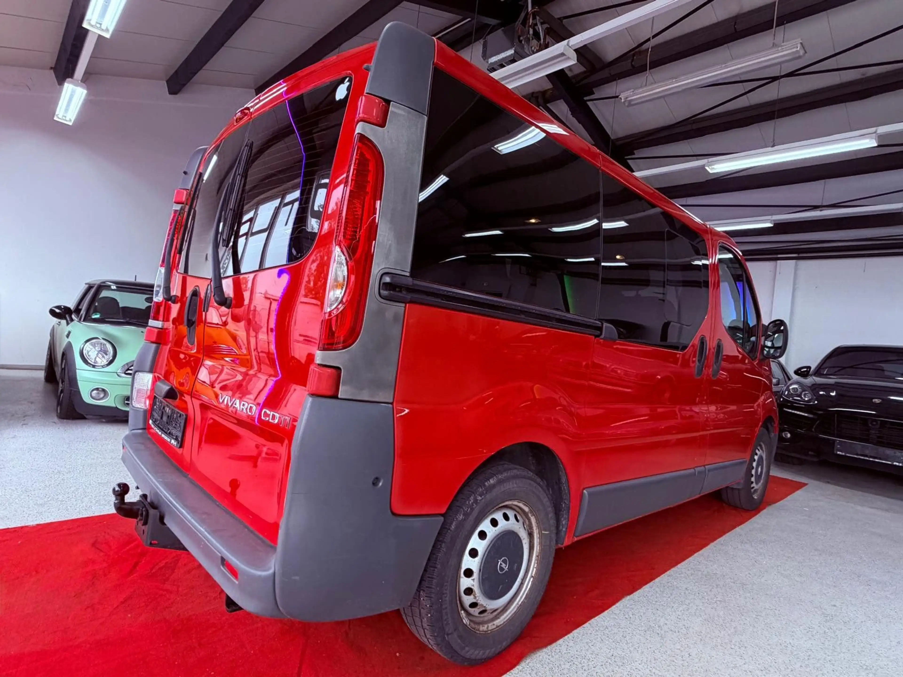 Opel Vivaro Kasten/Kombi Kombi L1H1 2,7t — photo 3