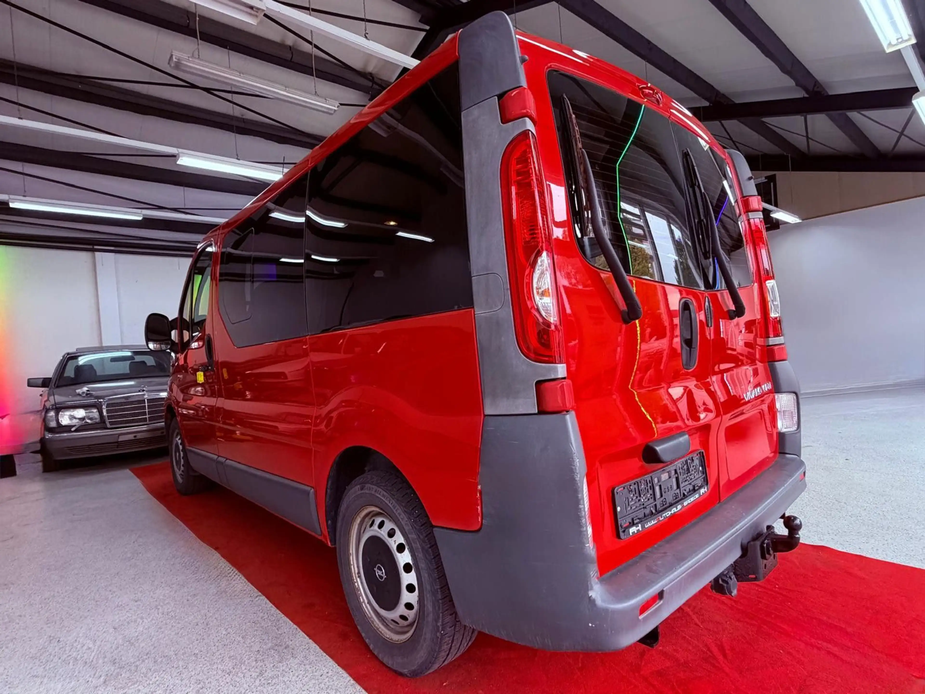 Opel Vivaro Kasten/Kombi Kombi L1H1 2,7t — photo 5