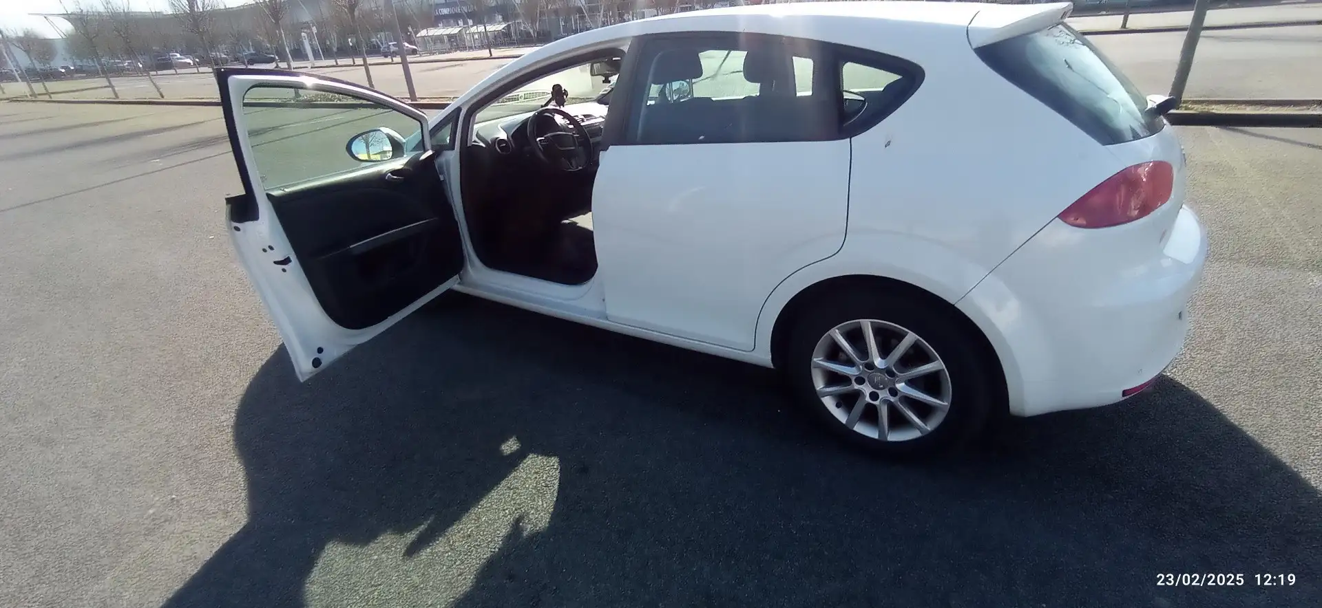 SEAT Leon 1.6 TDI 105 Start/Stop Style - 2