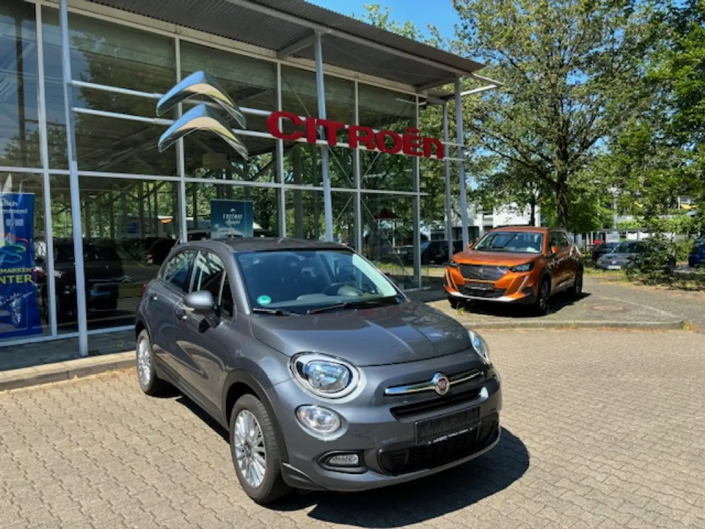 Fiat 500X Pop Star Navi SHZ Keyless Grau - 1