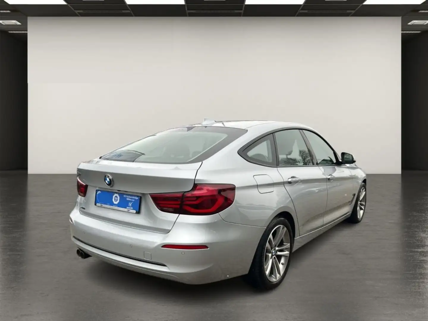 BMW 335 335d 313ch xDrive GT Sport Line Caméra Alarme / 10 Stříbrná - 2
