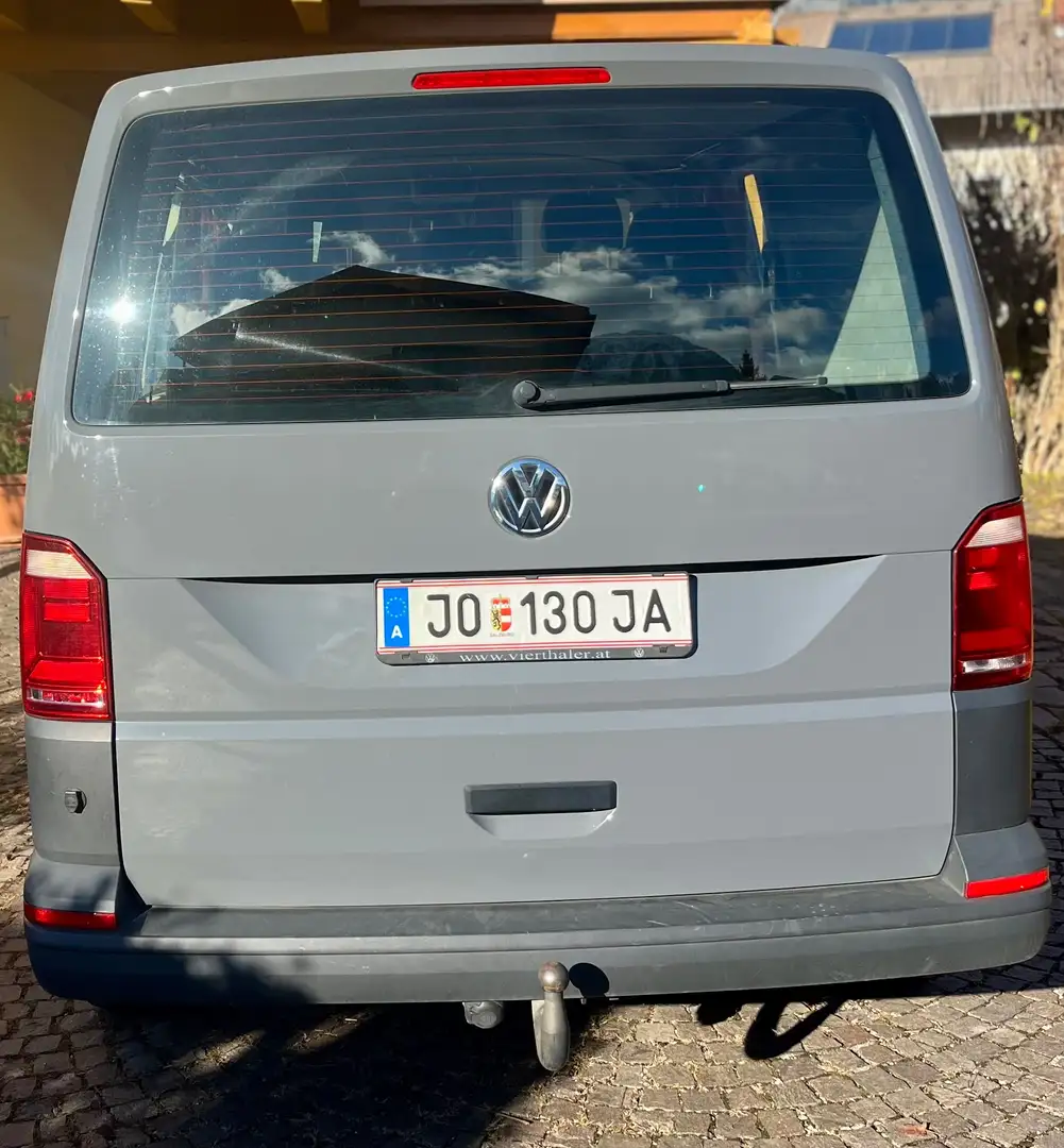 Volkswagen T6 Transporter Grau - 2