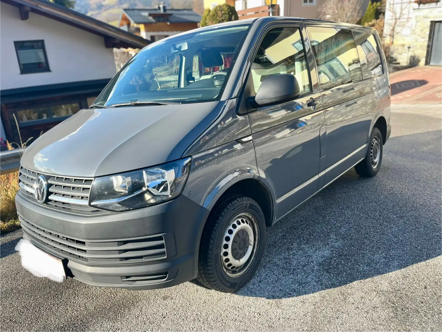 Volkswagen T6 Transporter Grau - 1
