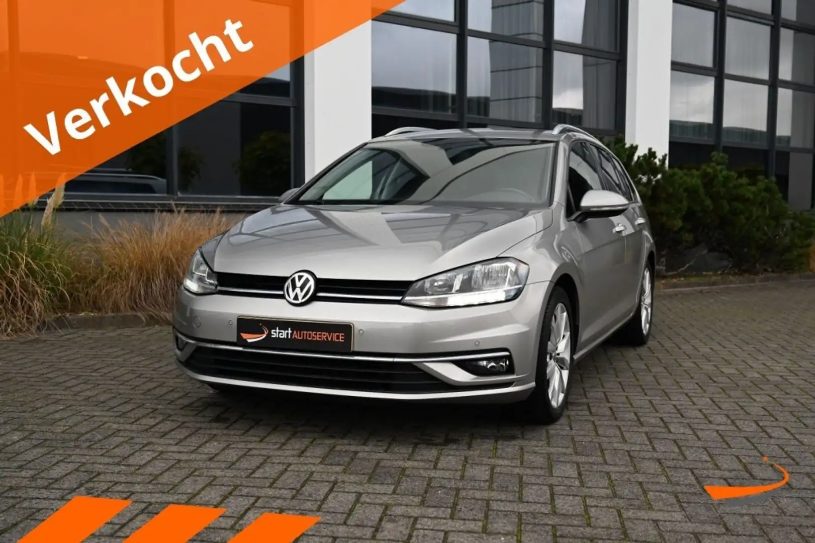 Volkswagen Golf Variant Variant Highline 1.4 TSI 140PK Grijs - 1