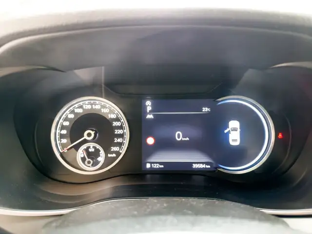 Genesis G70 view 7