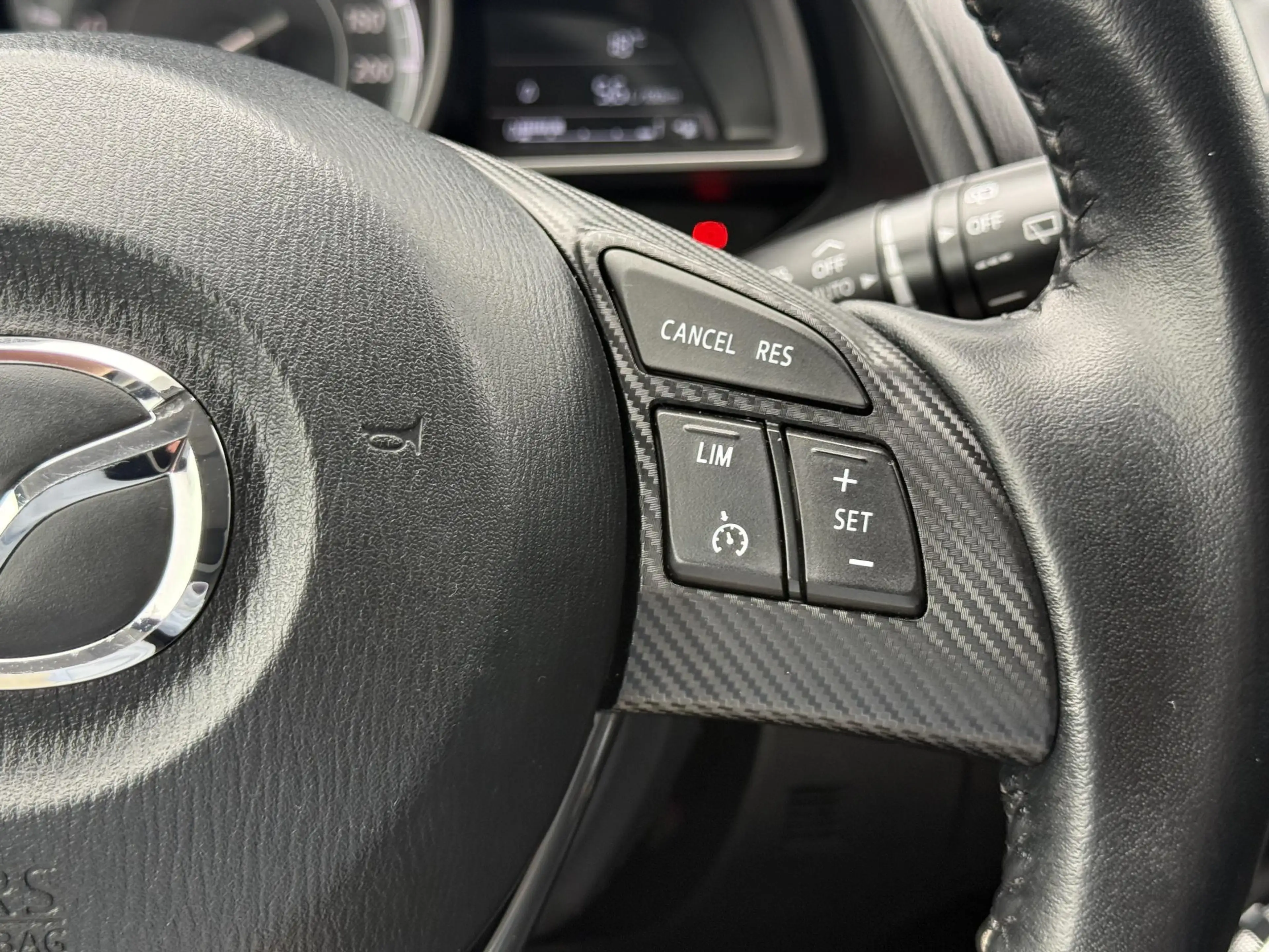 Mazda 2 1.5 Skyactiv-G Skylease GT sensoren achter | Stoel — photo 9