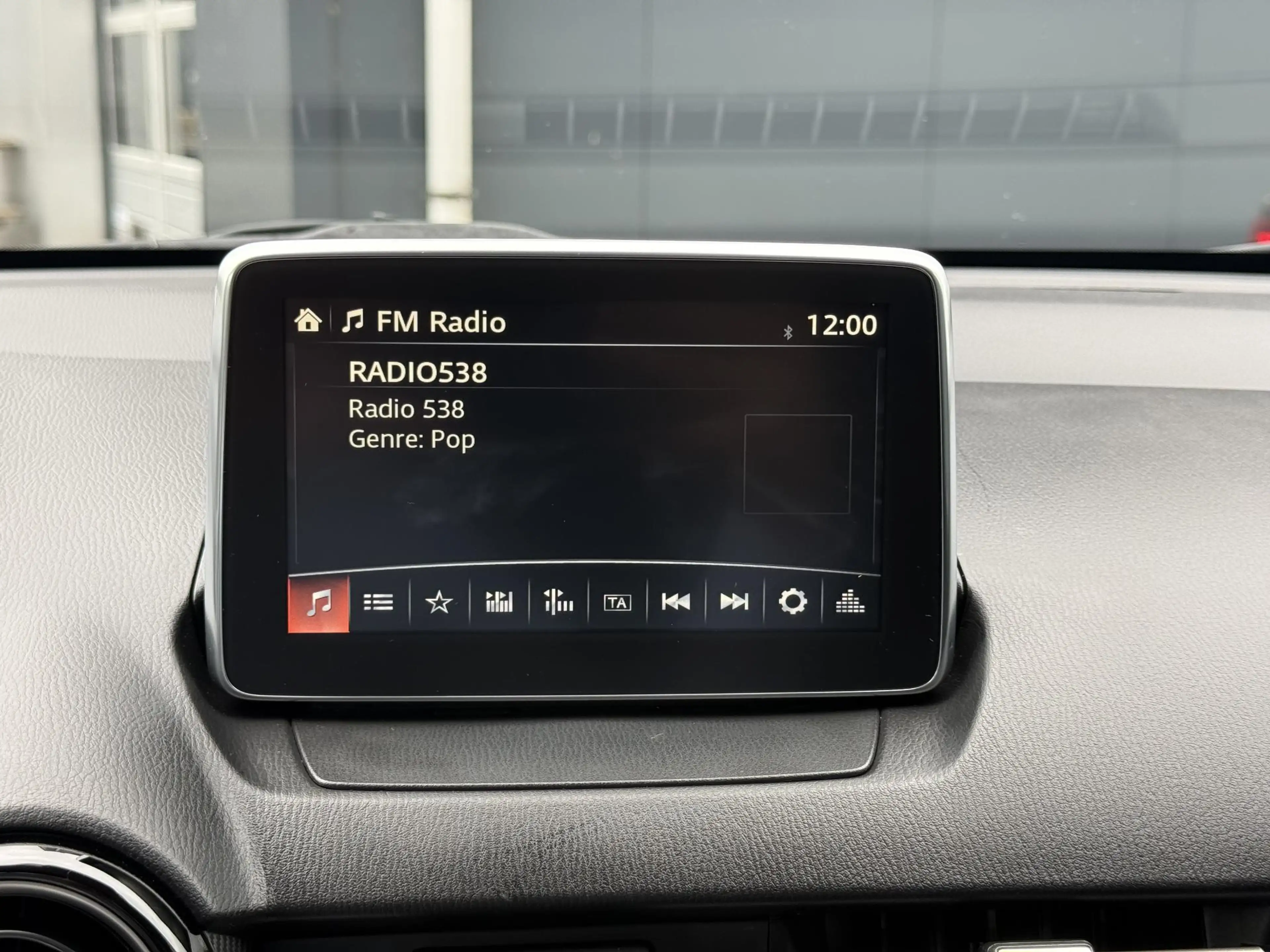 Mazda 2 1.5 Skyactiv-G Skylease GT sensoren achter | Stoel — photo 10