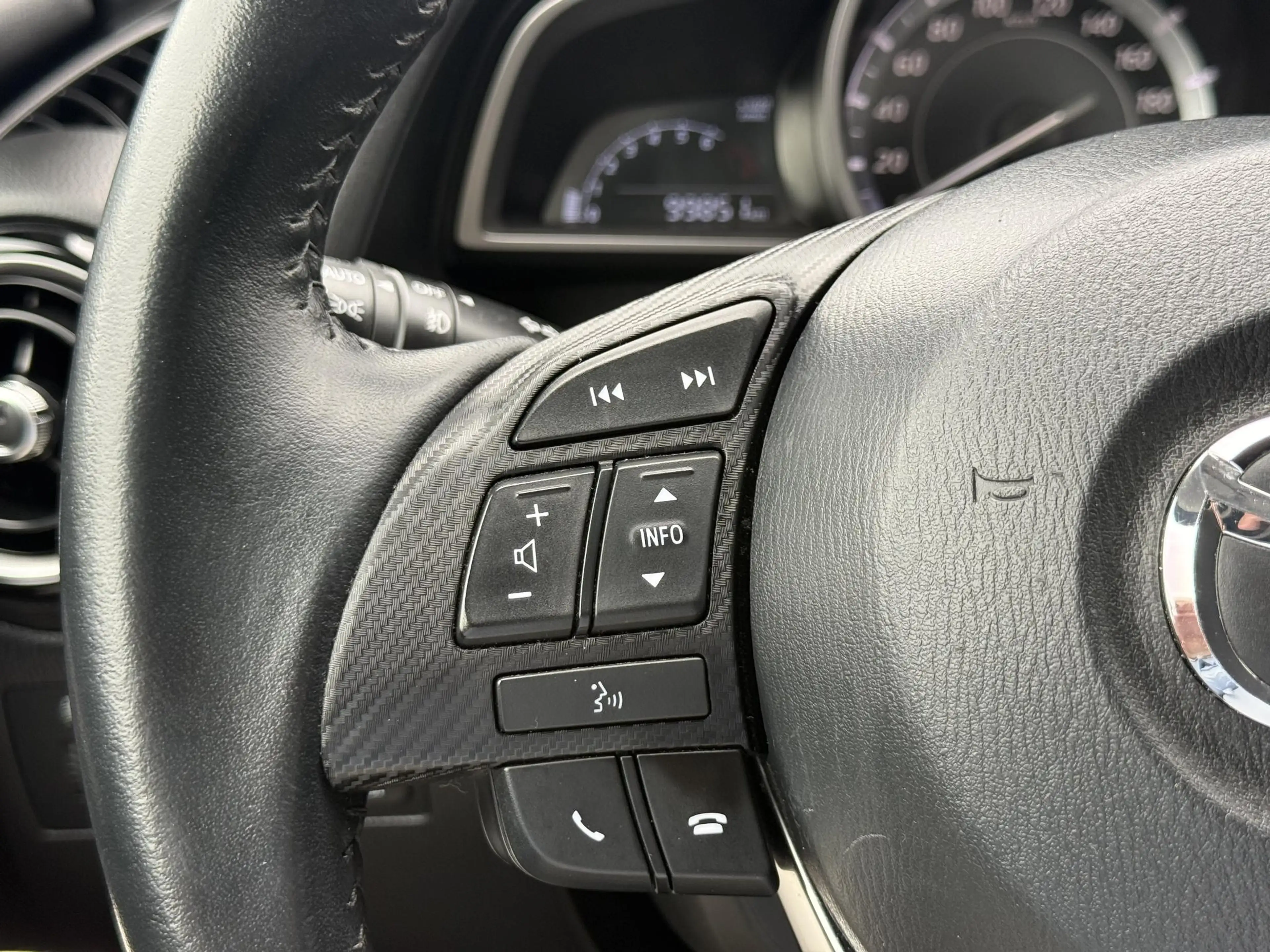 Mazda 2 1.5 Skyactiv-G Skylease GT sensoren achter | Stoel — photo 8