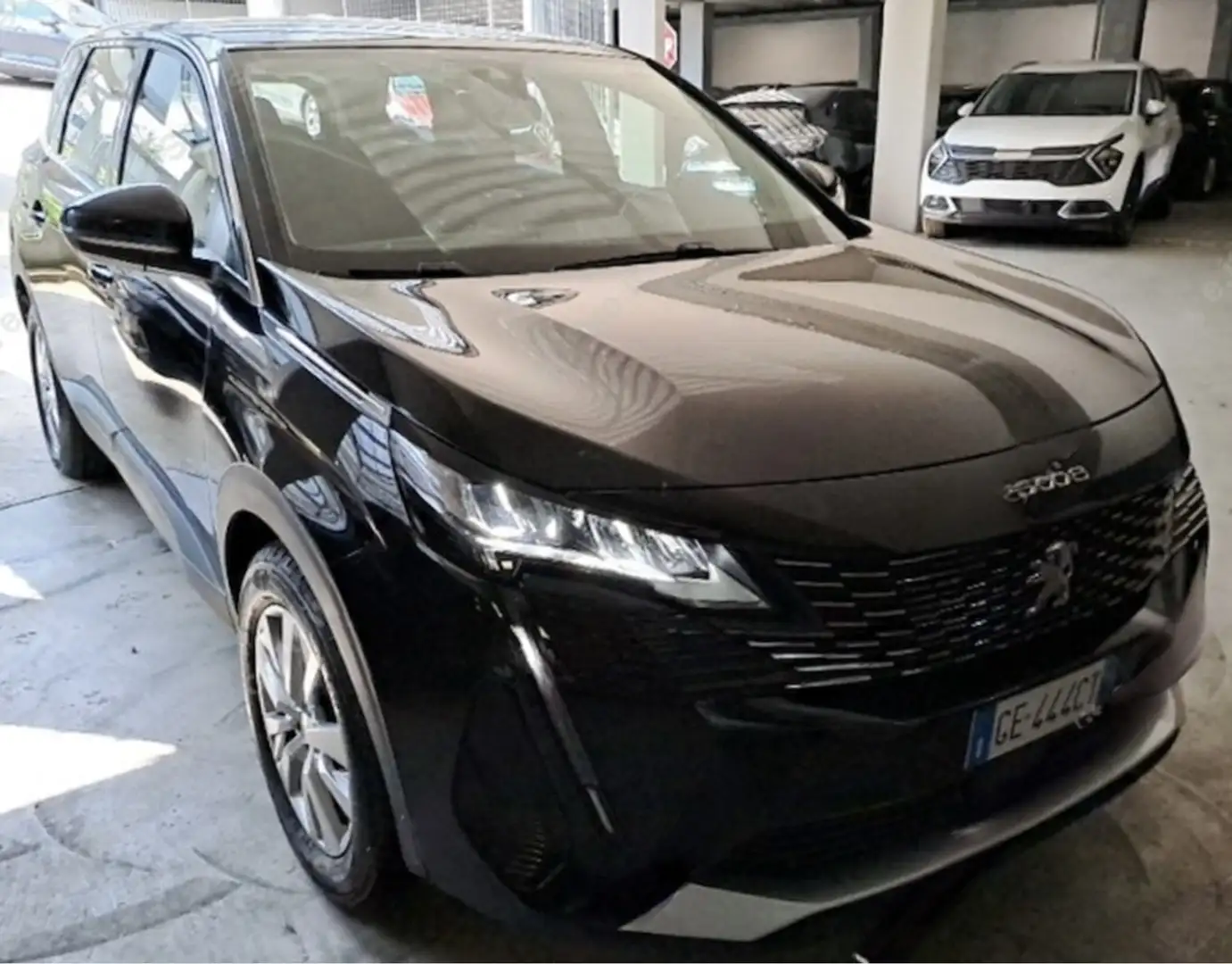 Peugeot 5008 1.5 bluehdi Business s&s 130cv 5p.ti eat8 Noir - 1