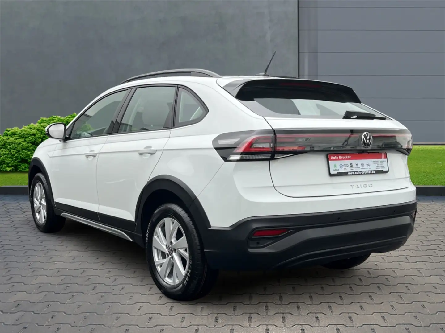 Volkswagen Taigo Life 1.0 TSI+LED Scheinwerfer+Einparkhilfe vo+hi+S Weiß - 2