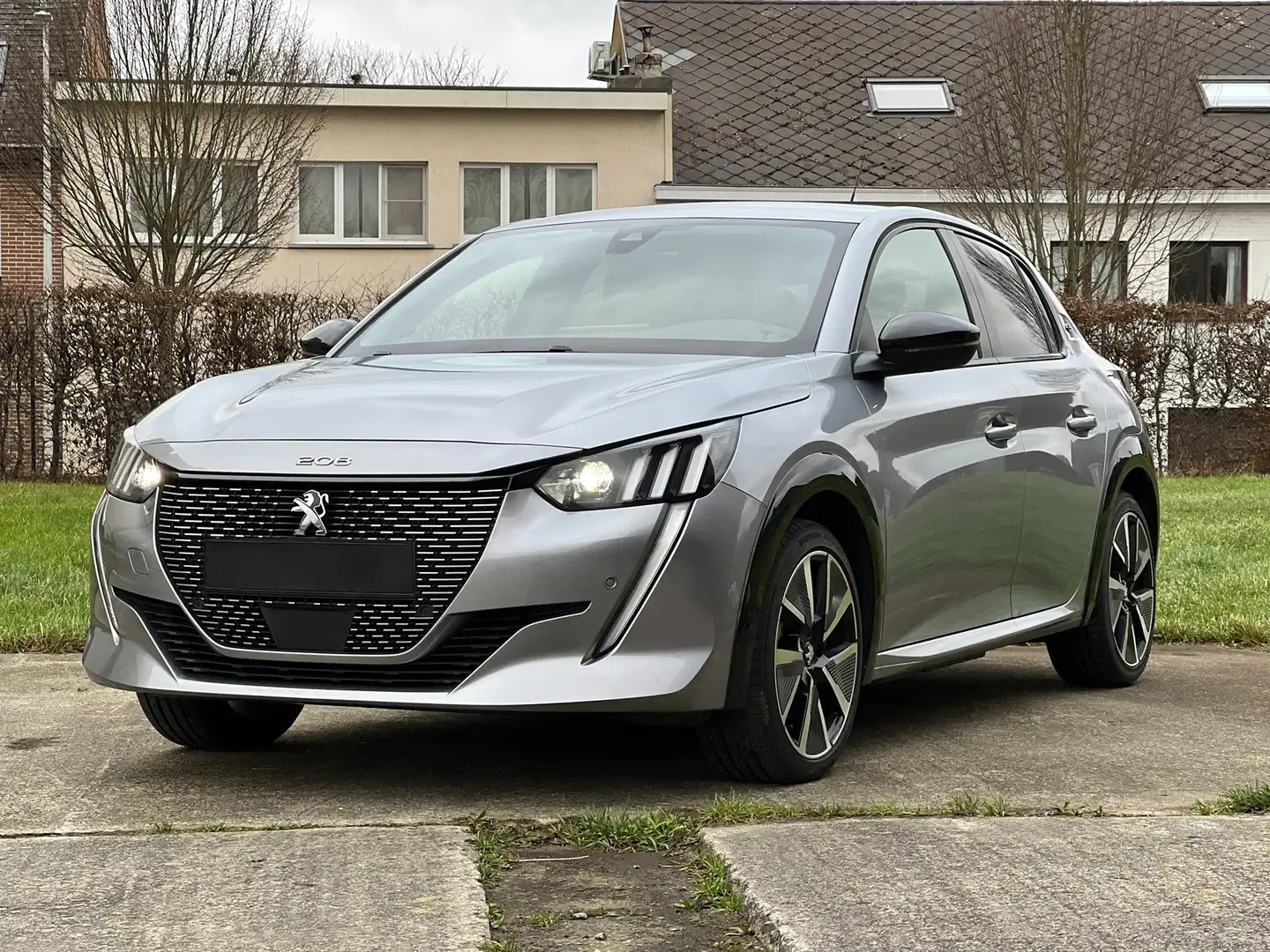 Peugeot e-208 208 Elektromotor 136 GT Argent - 1