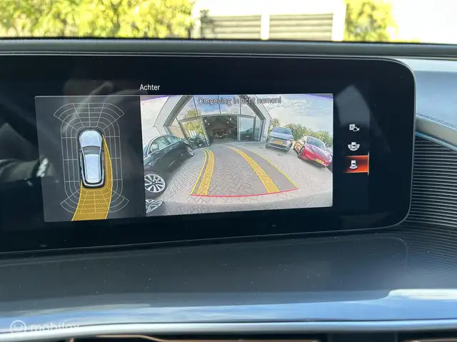 Mercedes-Benz Eqc view 26