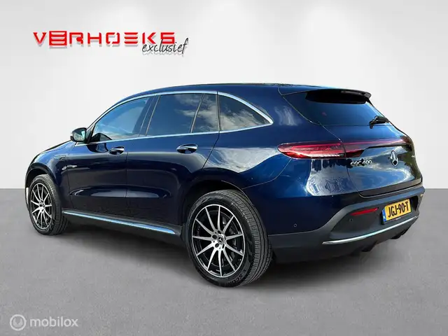 Mercedes-Benz Eqc view 3