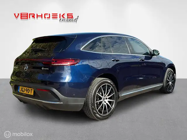 Mercedes-Benz Eqc view 5