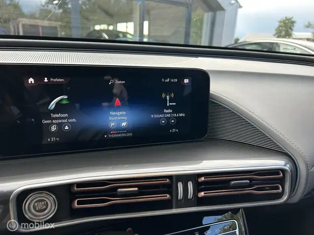 Mercedes-Benz Eqc view 25