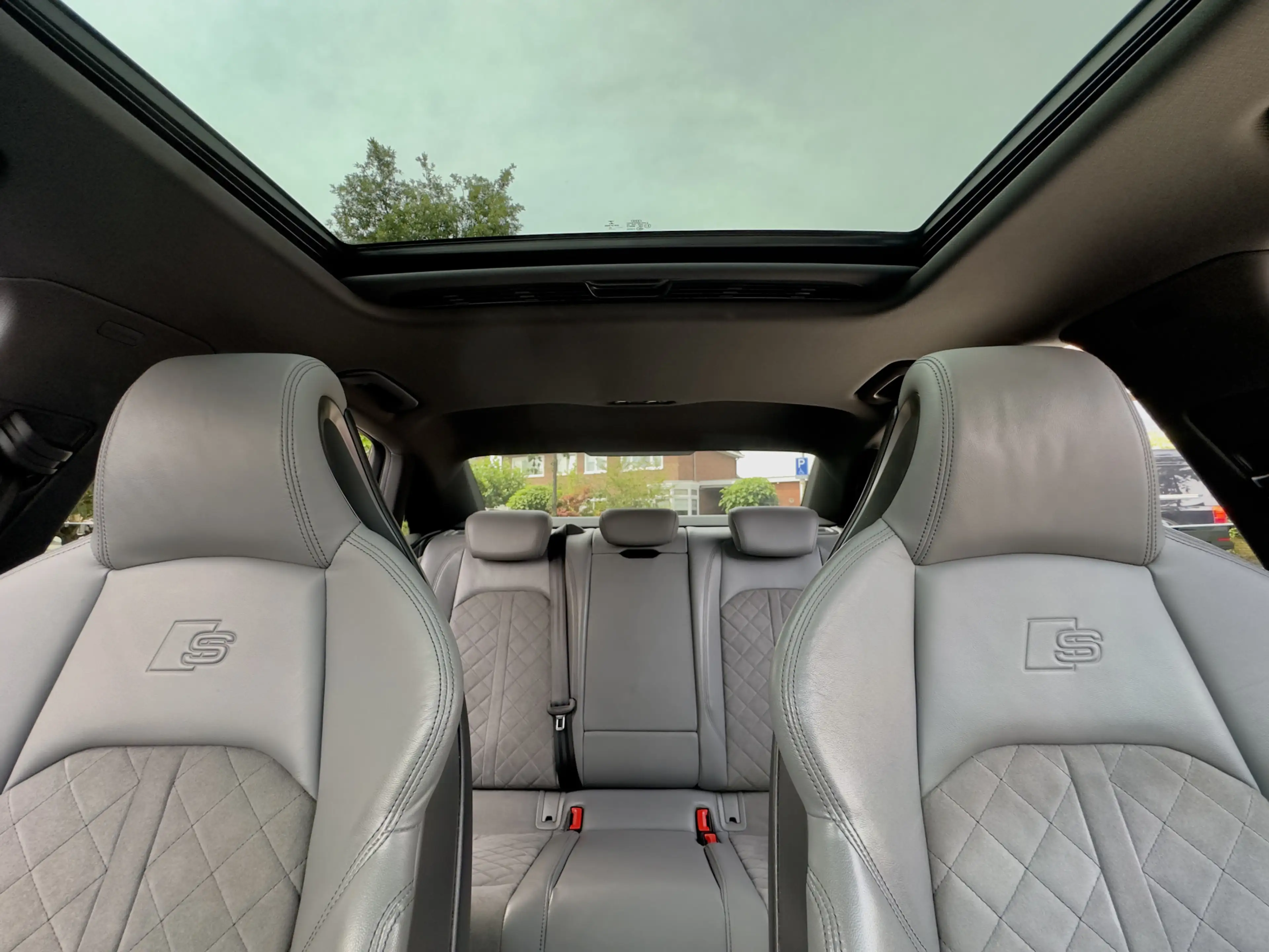 Audi A4 Limousine 40 TFSI ACTIE BETAAL NU 50% 13.950 DE RE — photo 4