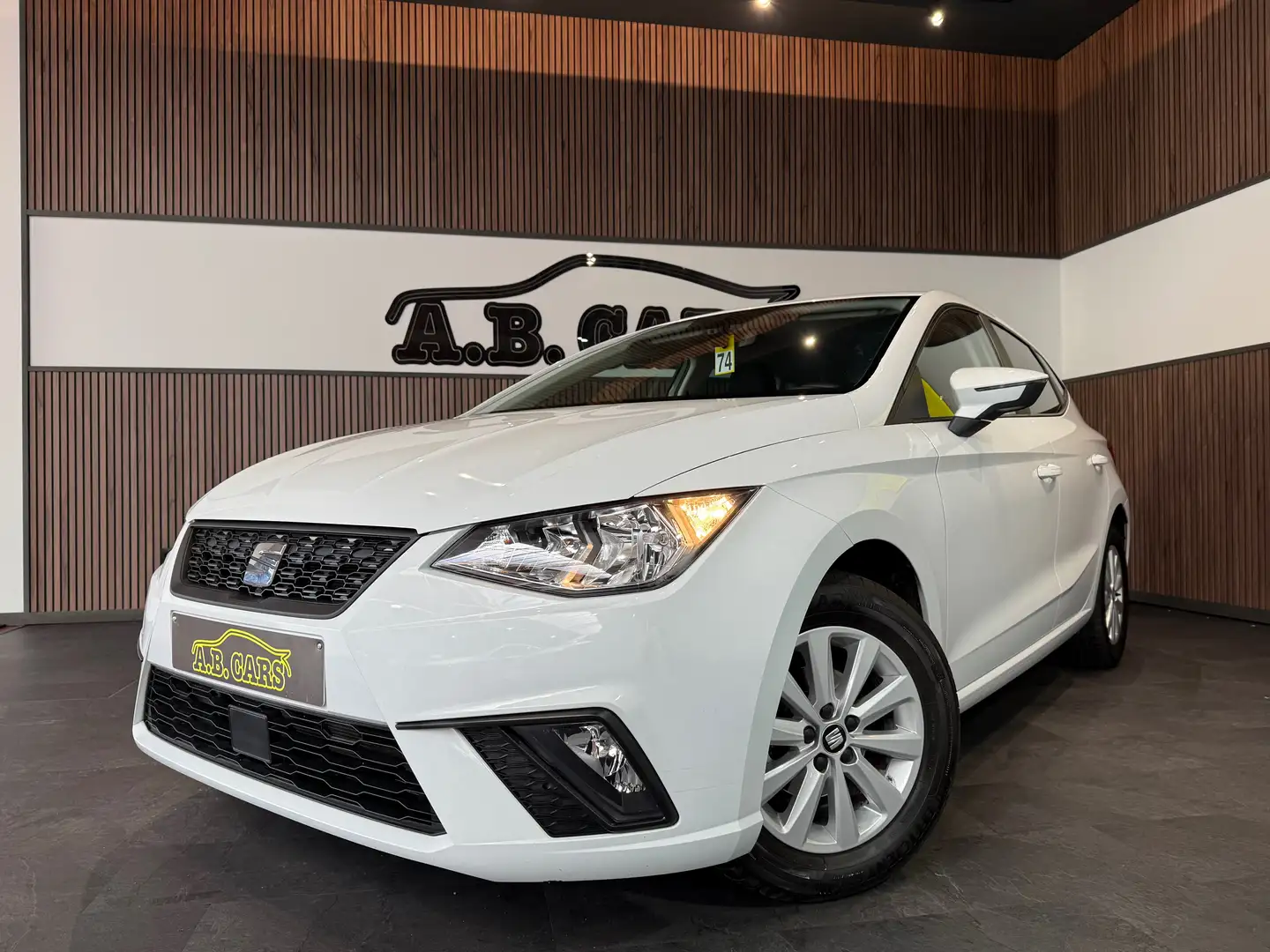 SEAT Ibiza 1.0 TSI *GARANTIE 12MOIS*1ER PROPRIÉTAIRE Blanc - 1