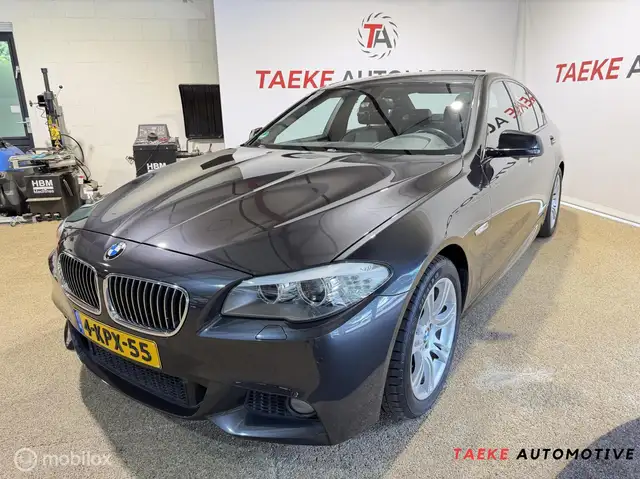 BMW 520 5-serie 520i M-PAKKET/AUT/CLIMA/CRUISE/TREKHAAK/NA